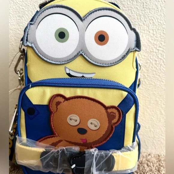 NWT Loungefly Minions Bob 2 in 1 crossbuddies with Bear Design crossbody bag